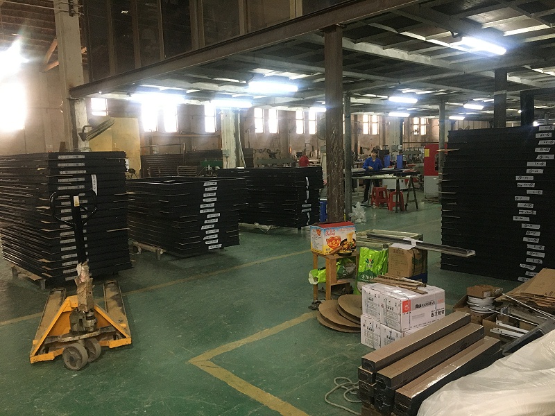 鋁合金門窗10大品牌廠家該如何在門窗市場中占據有利的市場地位？