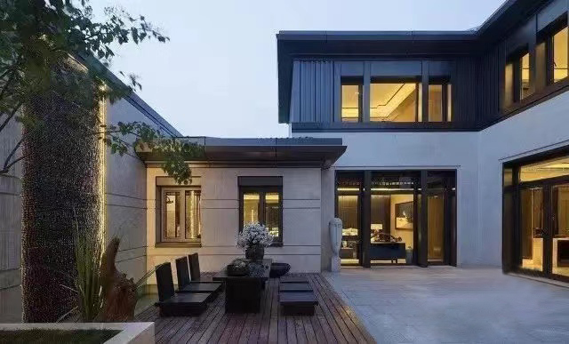 真正懂門窗的人，家里都在用這種鋁合金門窗！